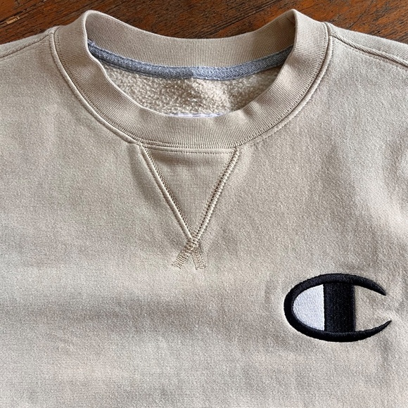 Vintage Champion Sweatshirt - Picture 8 of 11